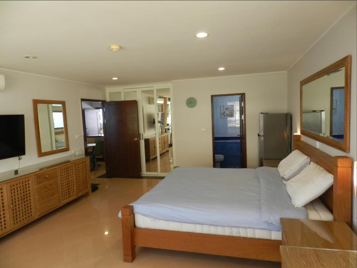 Jomtien Plaza Condotel Extérieur photo