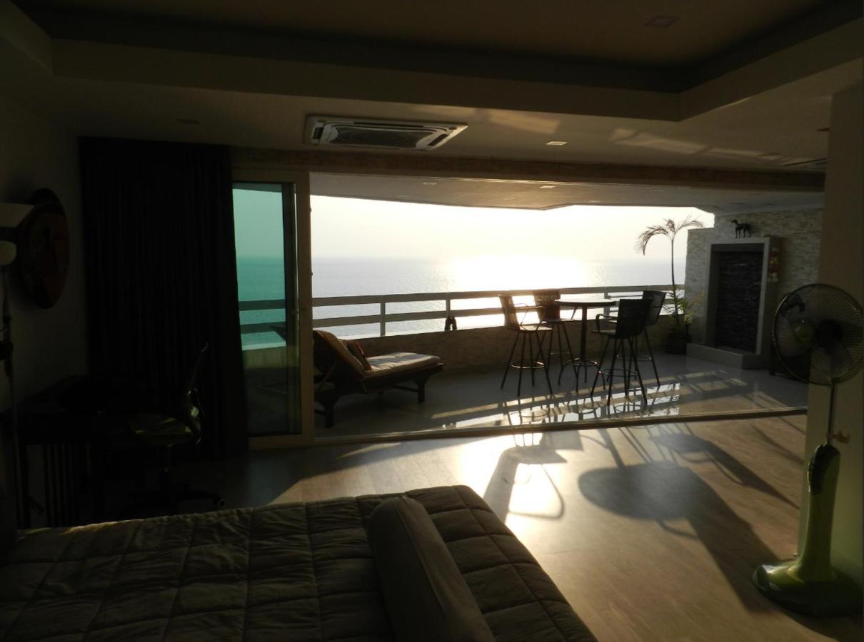 Jomtien Plaza Condotel Extérieur photo