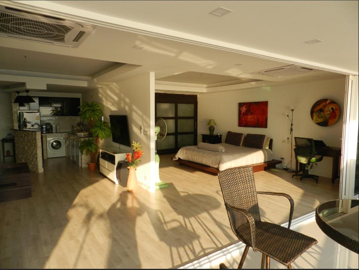 Jomtien Plaza Condotel Extérieur photo