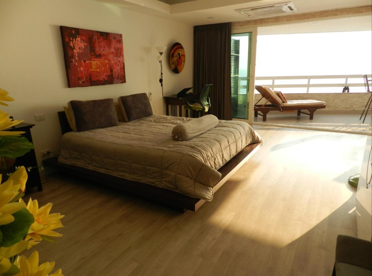 Jomtien Plaza Condotel Extérieur photo