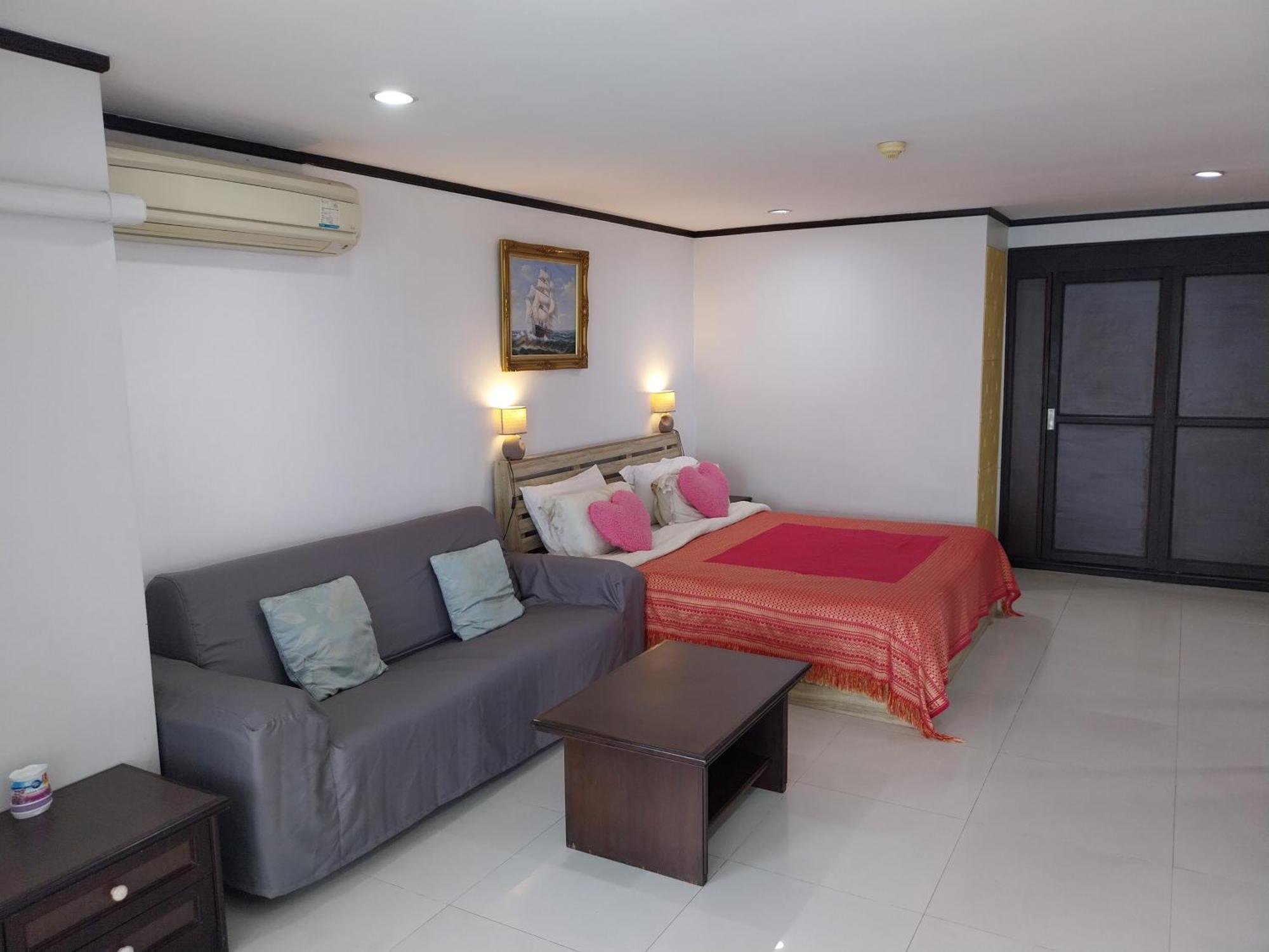 Jomtien Plaza Condotel Chambre photo